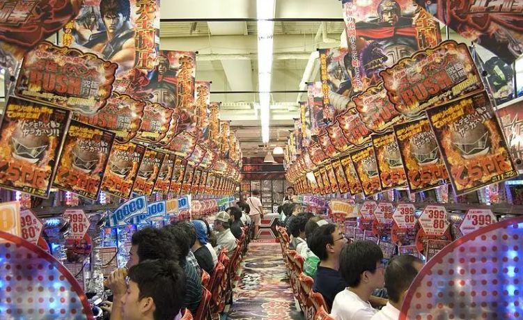 别怕，这是正经科普，为什么FBI要保护日本小电影？