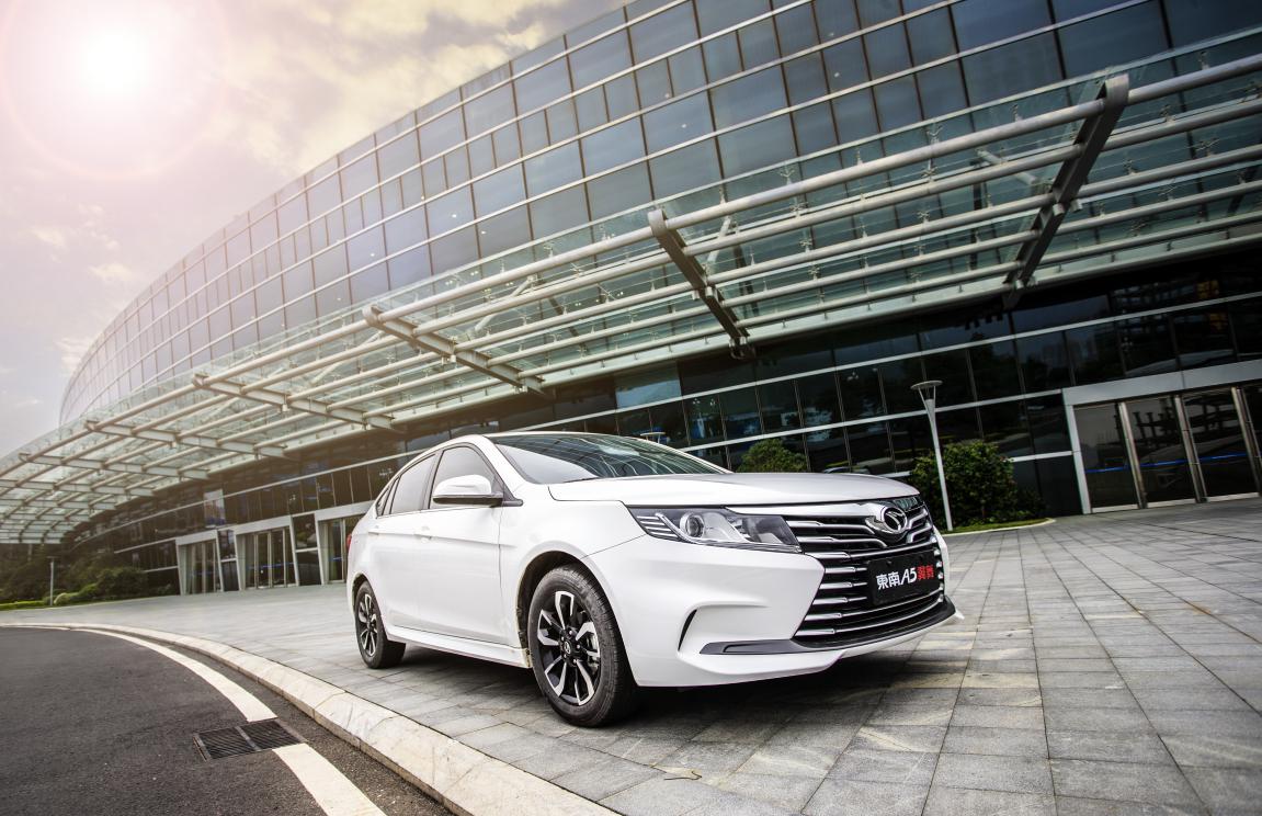 翼神之后三菱又推最强神车!性价比全方位碾压长安逸动DT?