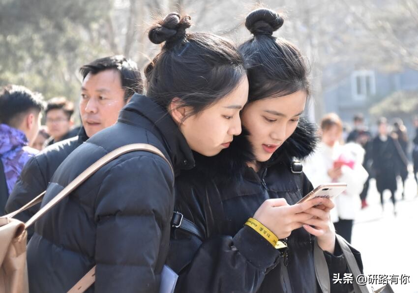 英语四级没过能考研上985吗,英语四级没过考研能读博士吗