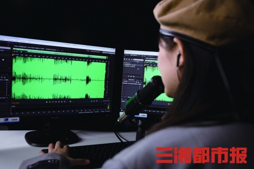 做播音工资高吗,学播音员真的能赚钱吗