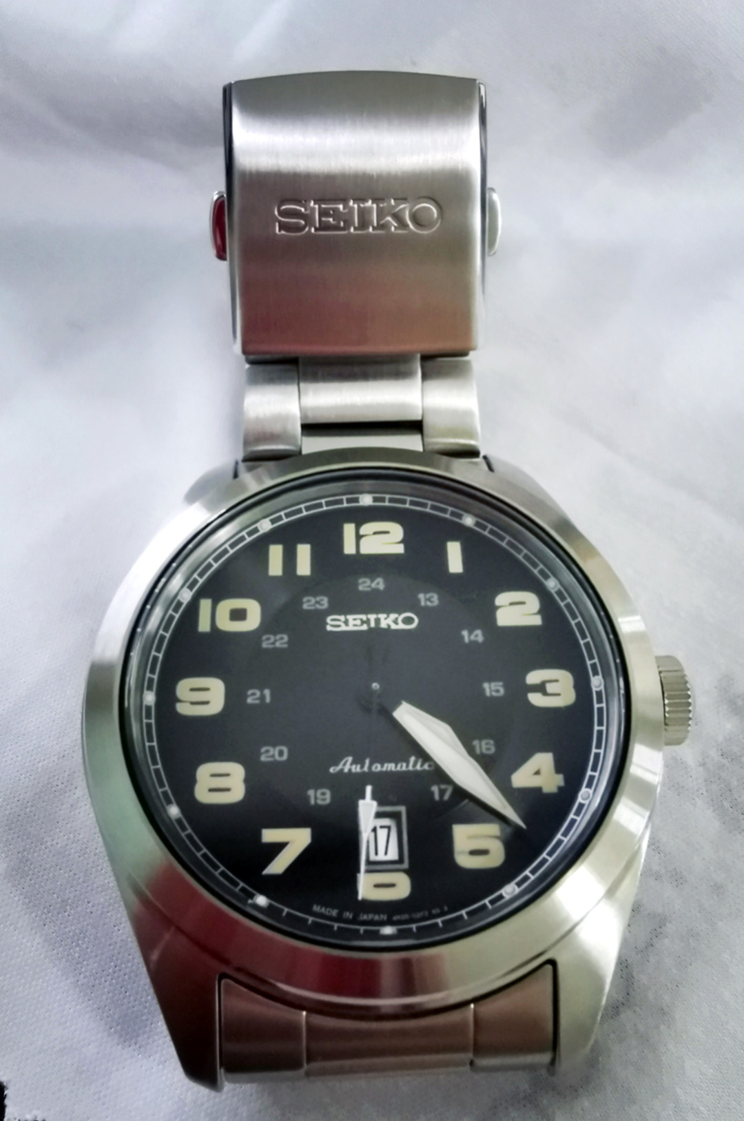 海鸥手表和日本西铁城手表哪个好,有哪些值得推荐的日本手表