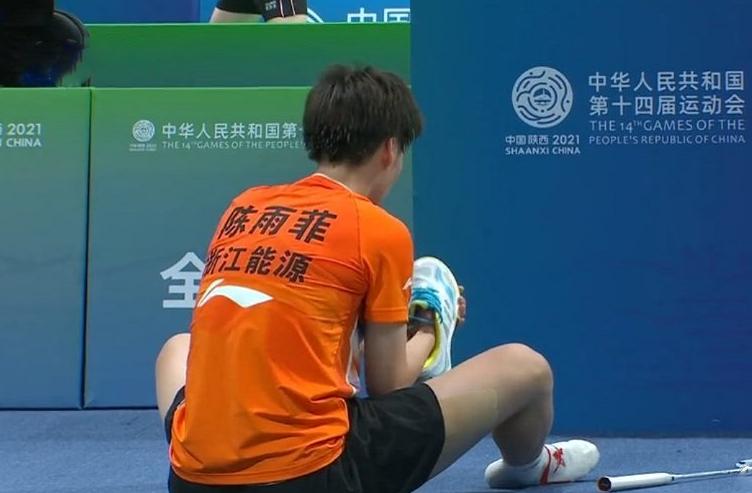 中国李宁撞高帮鞋,李宁鞋翻车