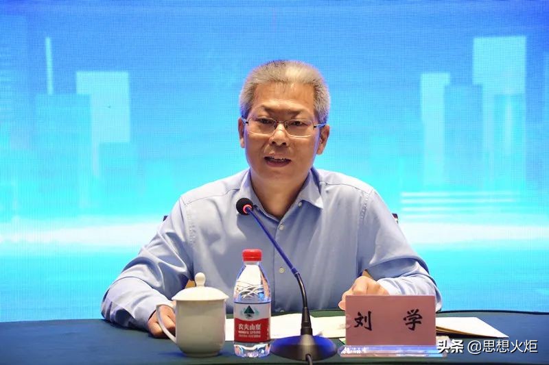 深刻感悟毛*东泽**思想的真理力量和实践伟力——第八届中国社会科学院毛*东泽**思想论坛在长沙召开