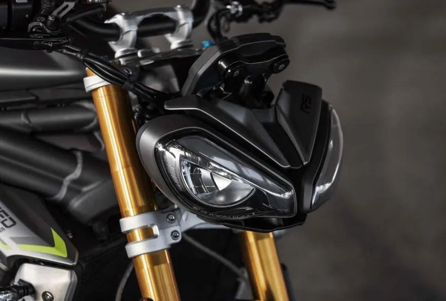 凯旋1200rs猪头版改双座,凯旋1200cc复古上市