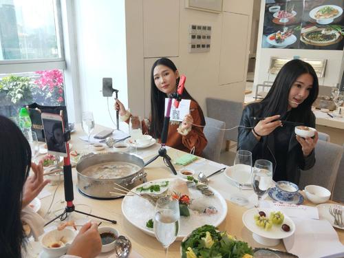 小成本美食创业项目,吃货如何创业