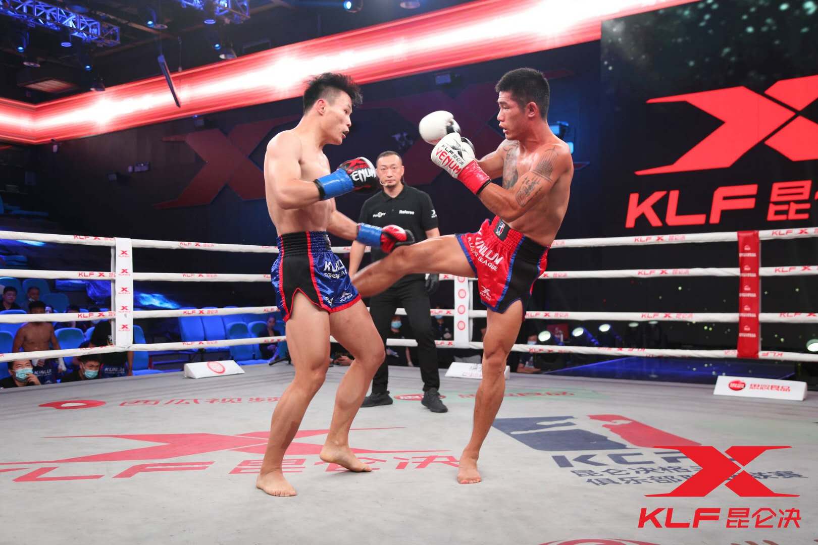 搏击中精彩对决,搏击精彩比赛视频