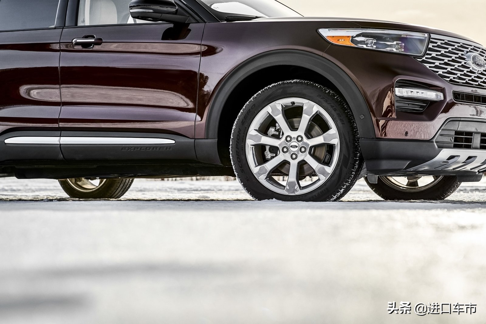 福特探险者2.3t对比汉兰达哪个好,福特探险者对比途昂2.5