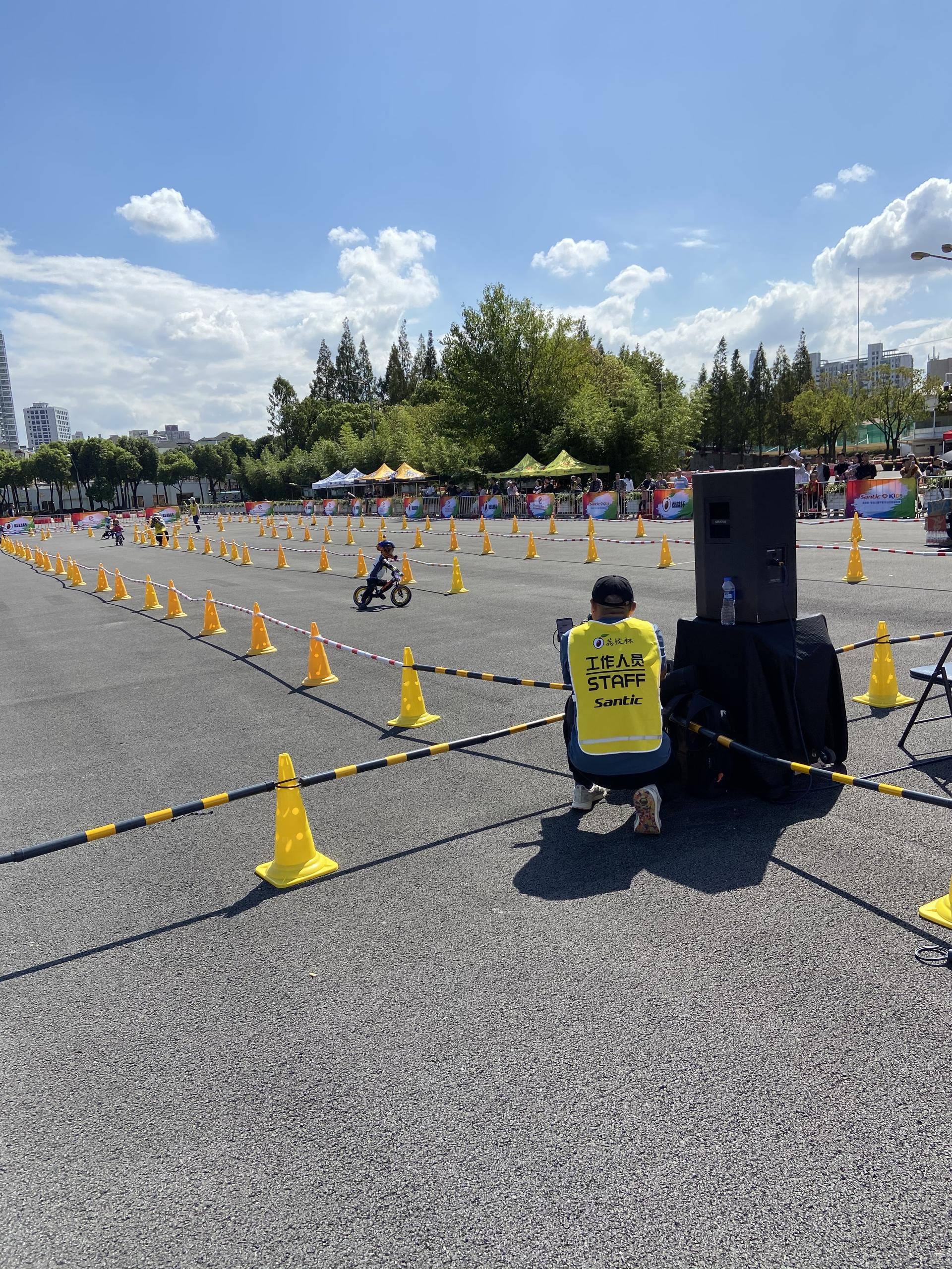 上海荔枝杯平衡车视频比赛 (荔枝杯宁波站平衡车比赛现场)