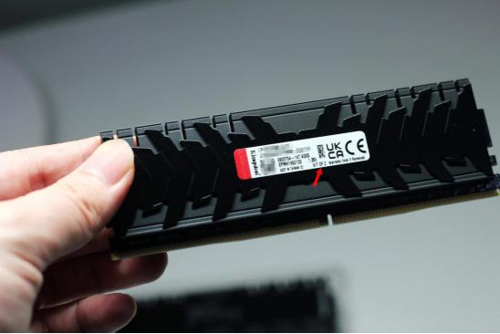 金士顿fury叛逆者现在多少钱,金士顿fury3600什么内存颗粒