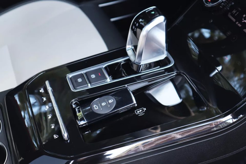 奇瑞瑞虎7评测最新视频,瑞虎7plus1.5t和1.6t的取舍