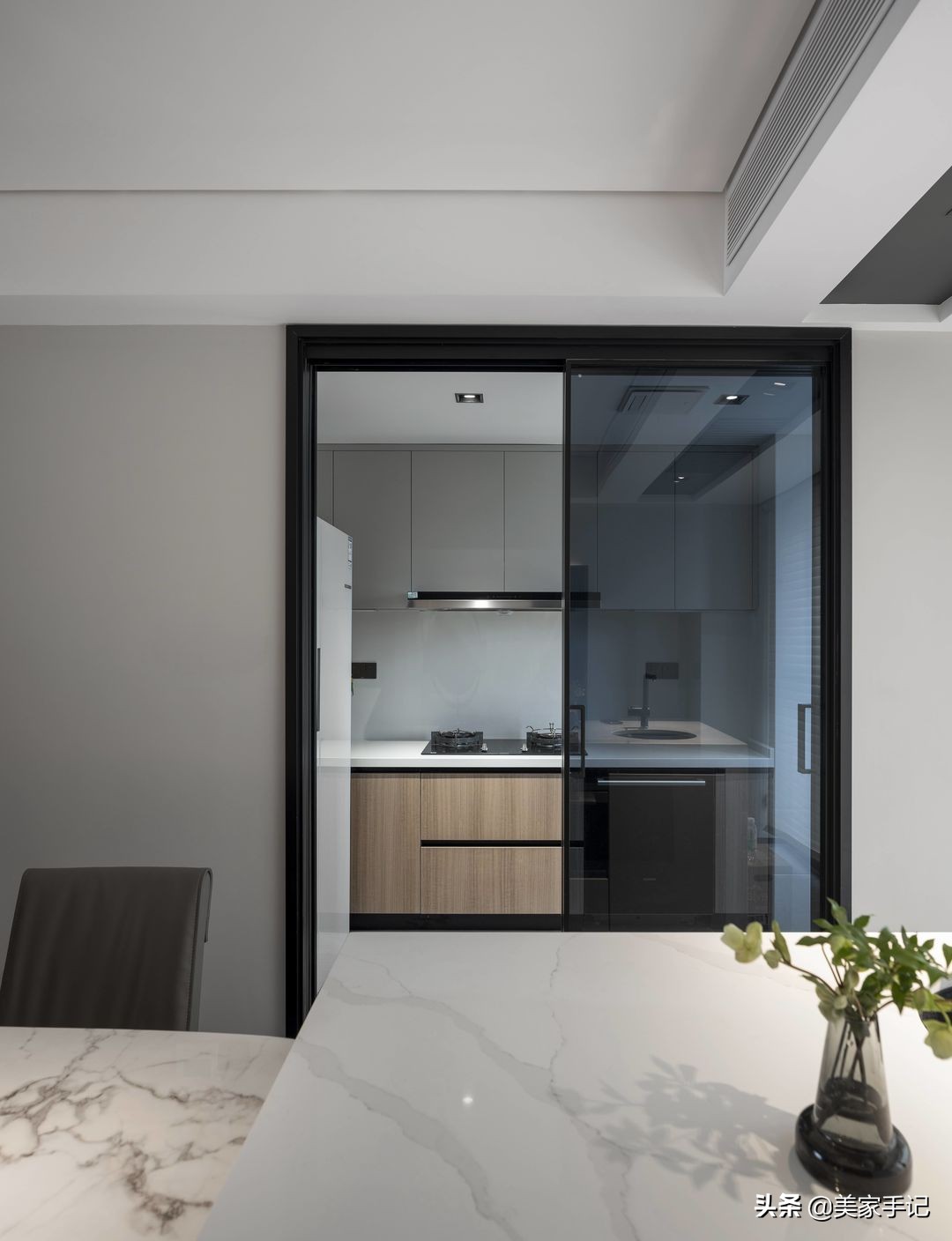 苏州夫妇140㎡家，主卧做个小改动，偷出一个衣帽间，真心实用