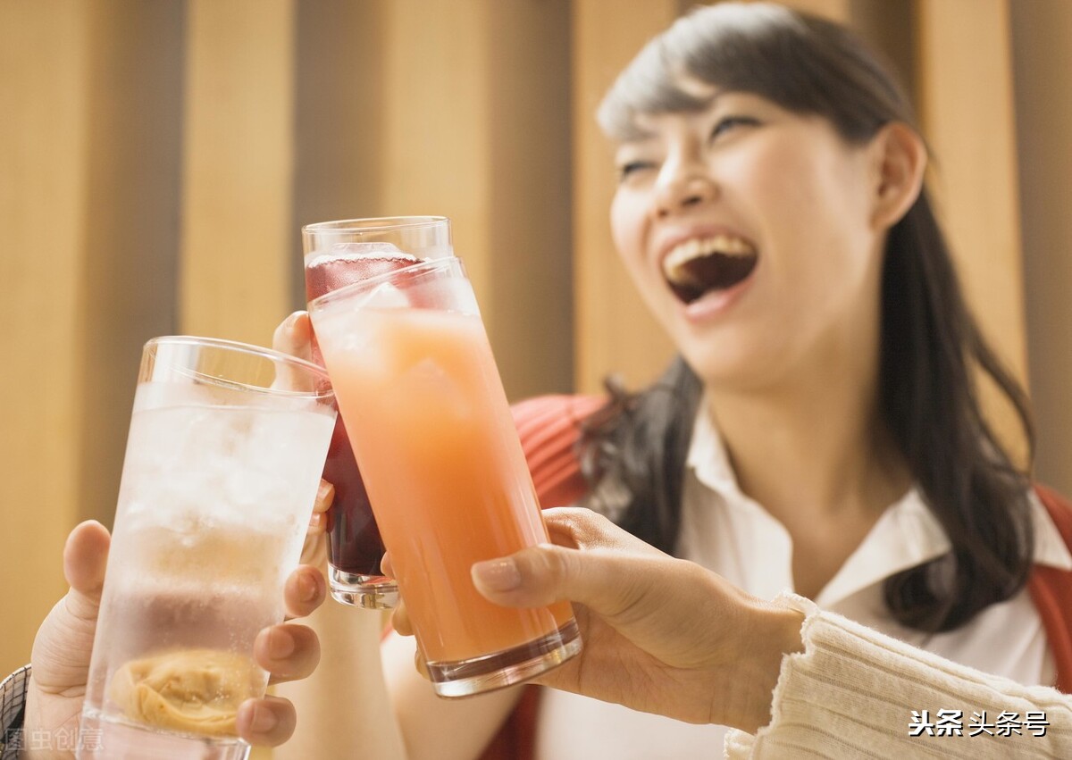 上司的“咸猪手”令我苦不堪言,出于自保,我设计让他彻底凉凉