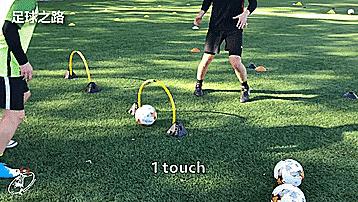 足球一对一突破动作,足球单脚带球训练视频