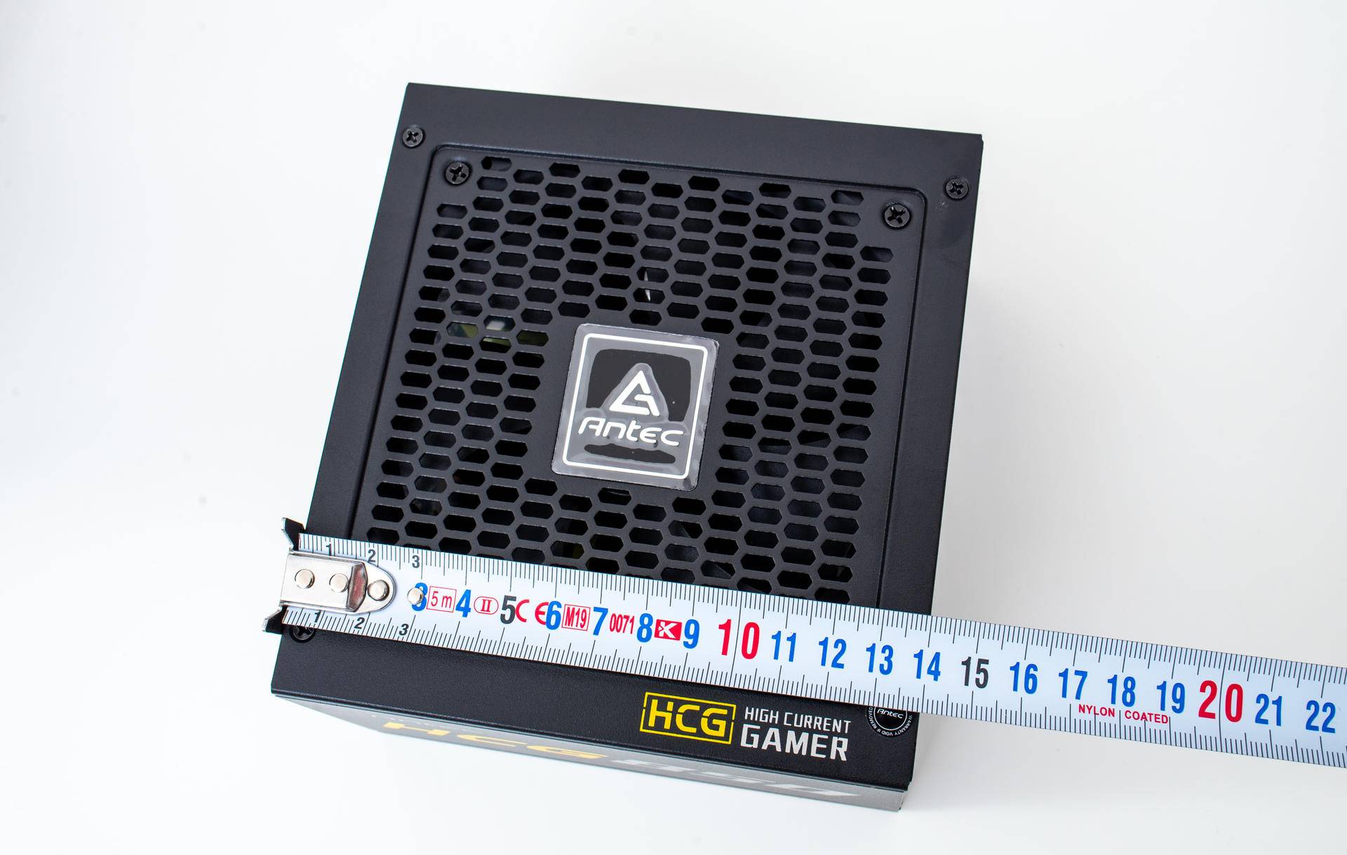 威刚一体式水冷测评,可以畅快玩游戏的笔记本电脑