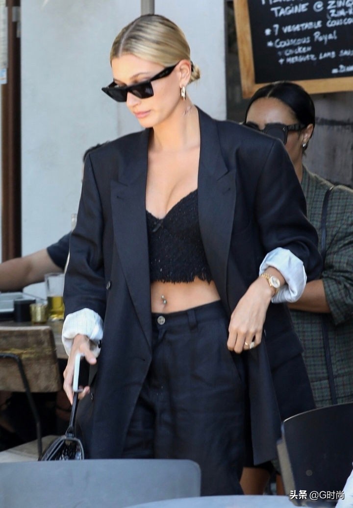 复古显瘦宽松高级感西装,复古知性西装