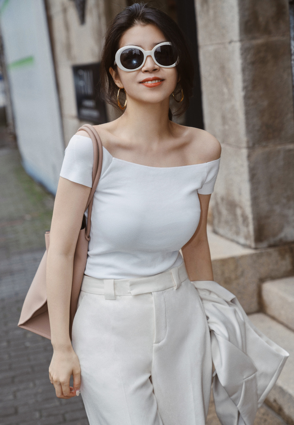 夏日穿搭两件套微胖,夏天穿的一字肩套装