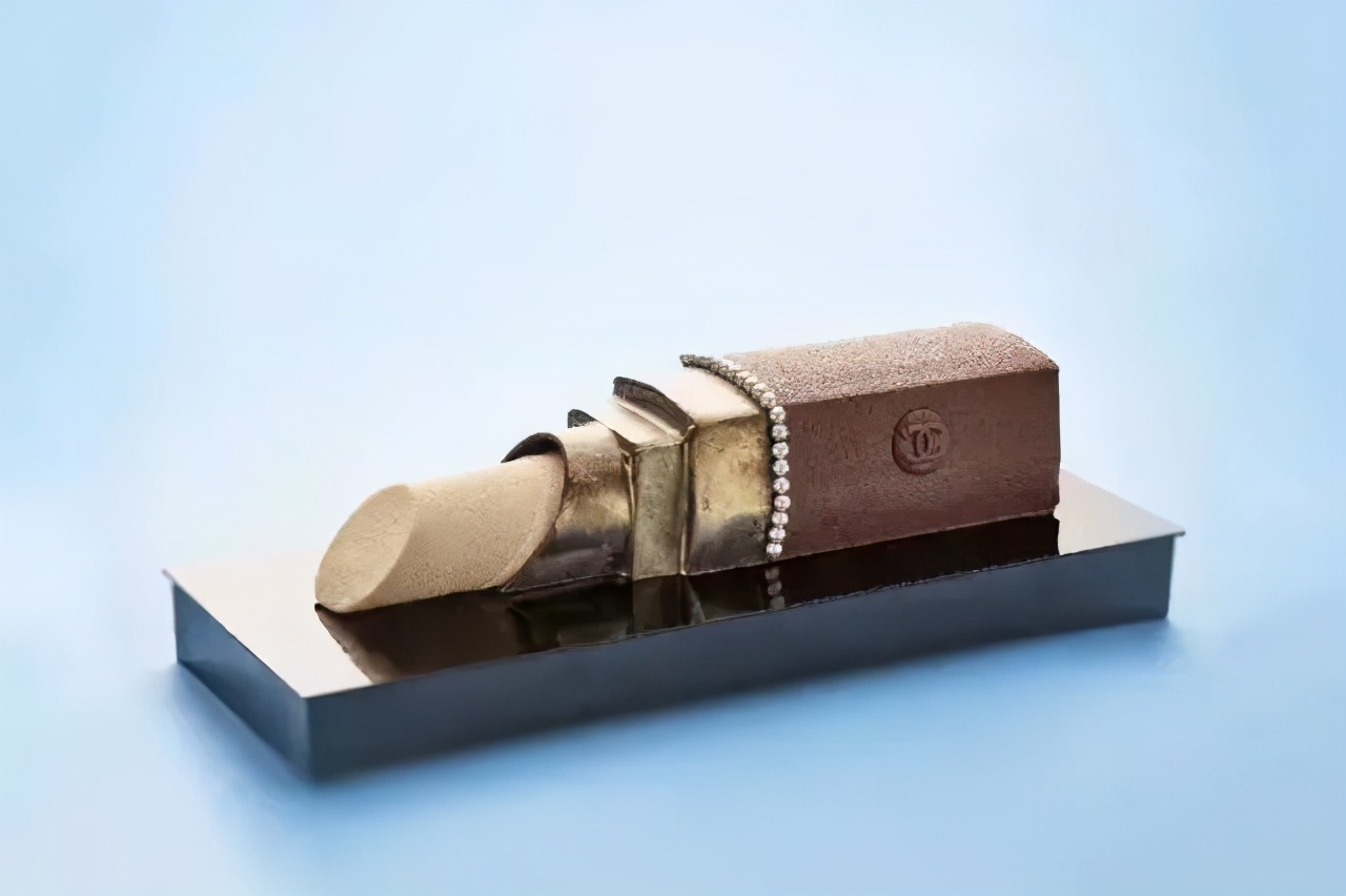 大牌下凡,LV开始卖咖啡了!P.S.日本最大LV旗舰店美翻了