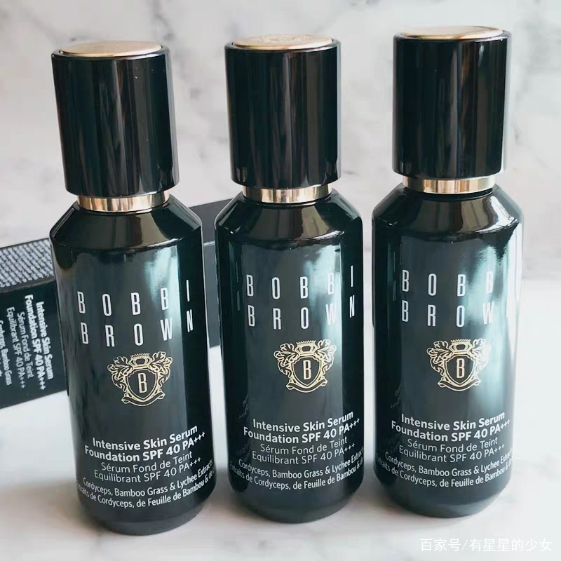 粉底液步骤油皮遮毛孔,雅诗兰黛粉底液适合油皮还是干皮