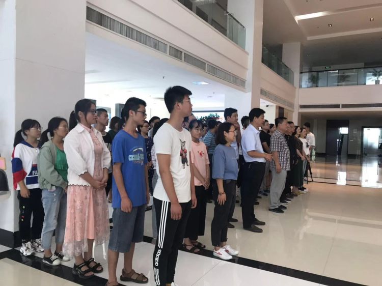 宿迁湖滨新区“群”众扶贫助学，圆68名学子大学梦