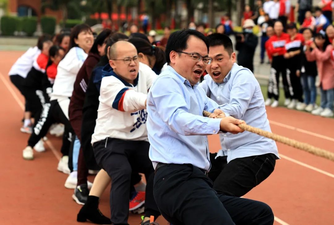 精彩难忘，未来可期，向着阳光奔跑吧！福清文光学校小学部第七届田径运动会闭幕式