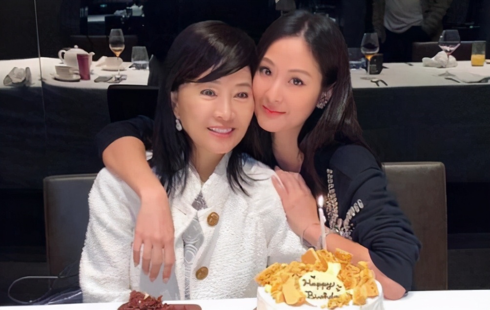 台湾大哥大掌门孙道存,女儿是薇风帮名媛,这是真实版的喜宝故事