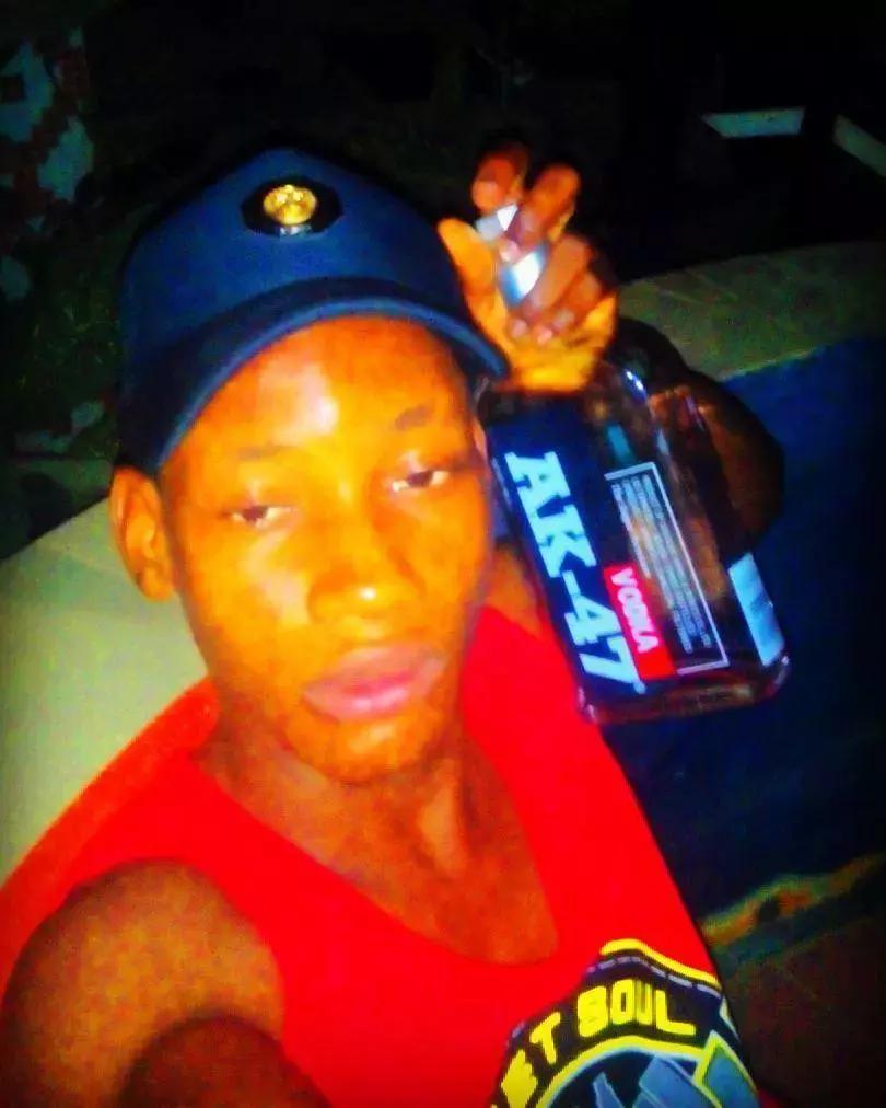 AK-47伏特加,千万别对口喝别人会认为你要自杀