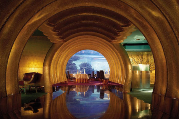 迪拜帆船酒店5万一天,迪拜帆船酒店不怕水涨吗