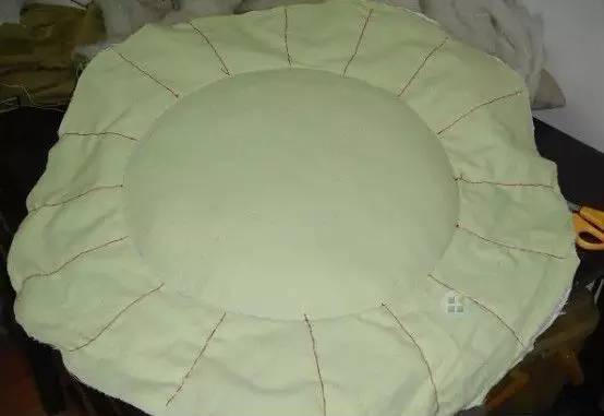 自制狗窝无纺布,旧布条自制大型犬狗窝教程