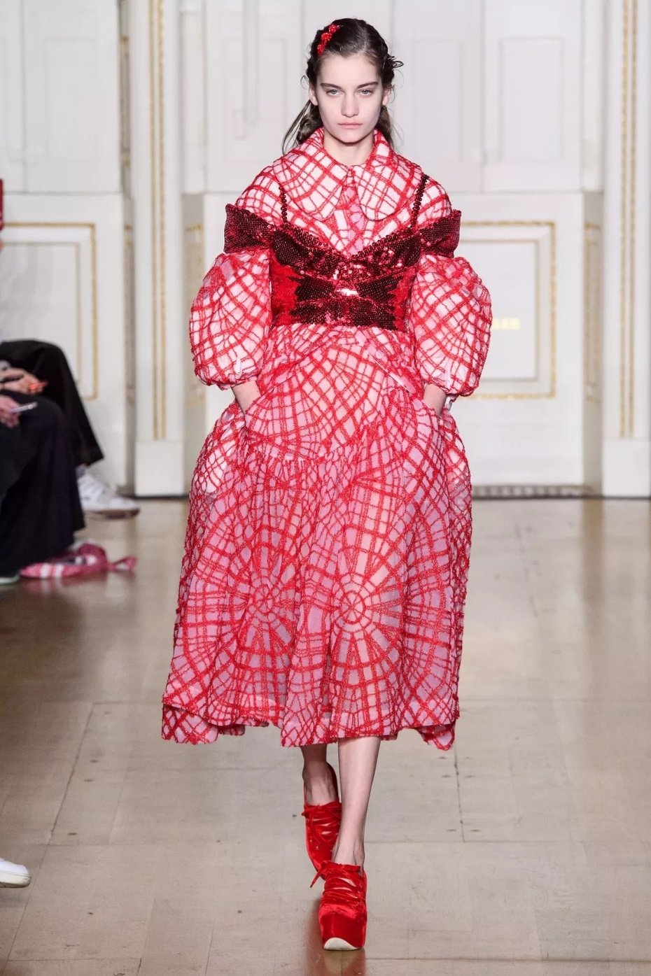 新中式红色日常穿搭,拒绝俗套的穿搭