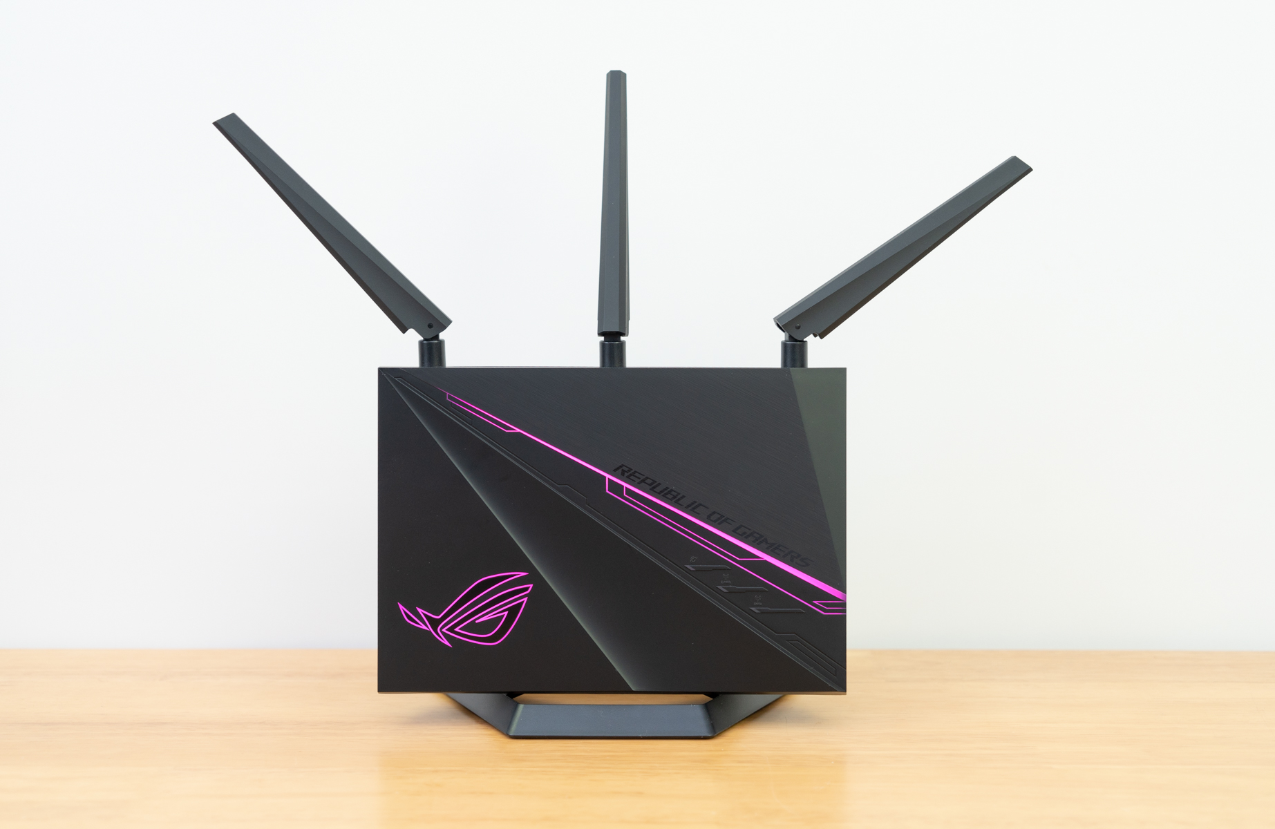 内置UU加速器，外服游戏畅快玩，华硕路由GT-AC2900测评