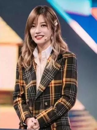 赵薇演员请就位点评杨紫,演员请就位赵薇说女演员太难了