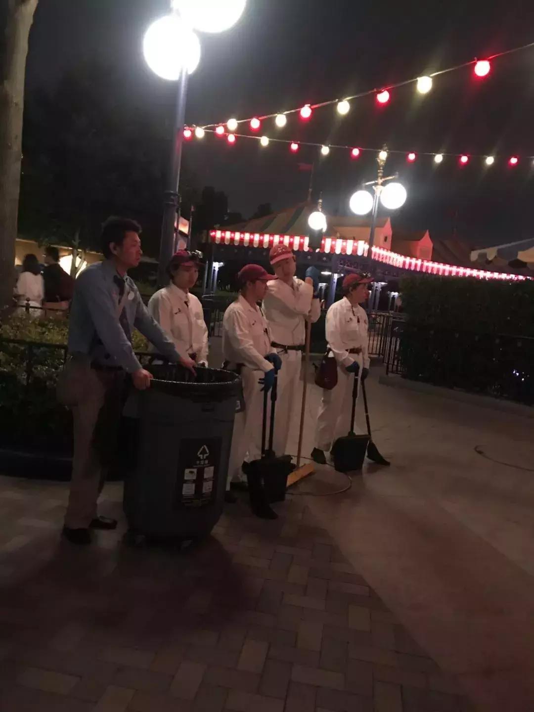 上海迪士尼奇梦烟火秀,上海迪士尼奇梦之光幻影