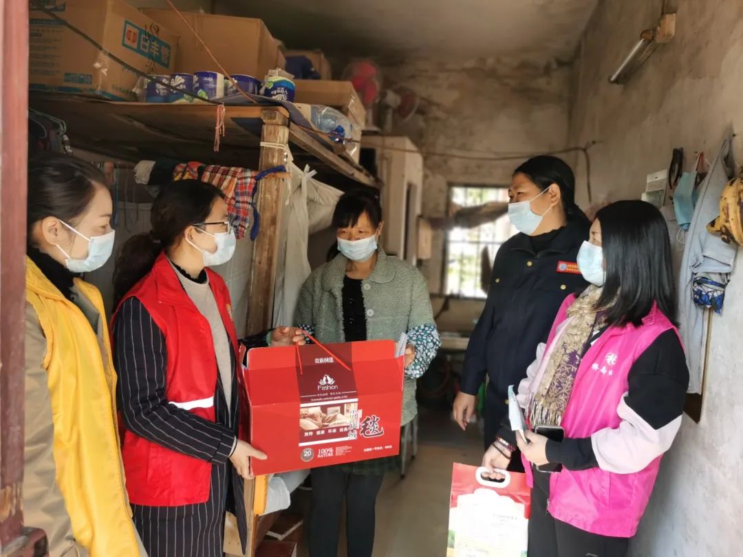 番禺｜嘘寒问暖关怀备至：桥南街让来穗人员暖心过年