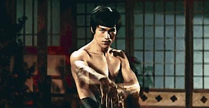 拳王周比利和吴京,太极宗师周比利踢飞吴京视频