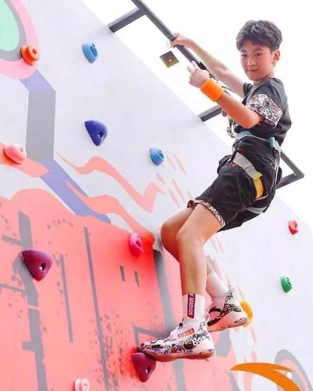 张亮说自己儿子身高,张亮儿子15岁身高