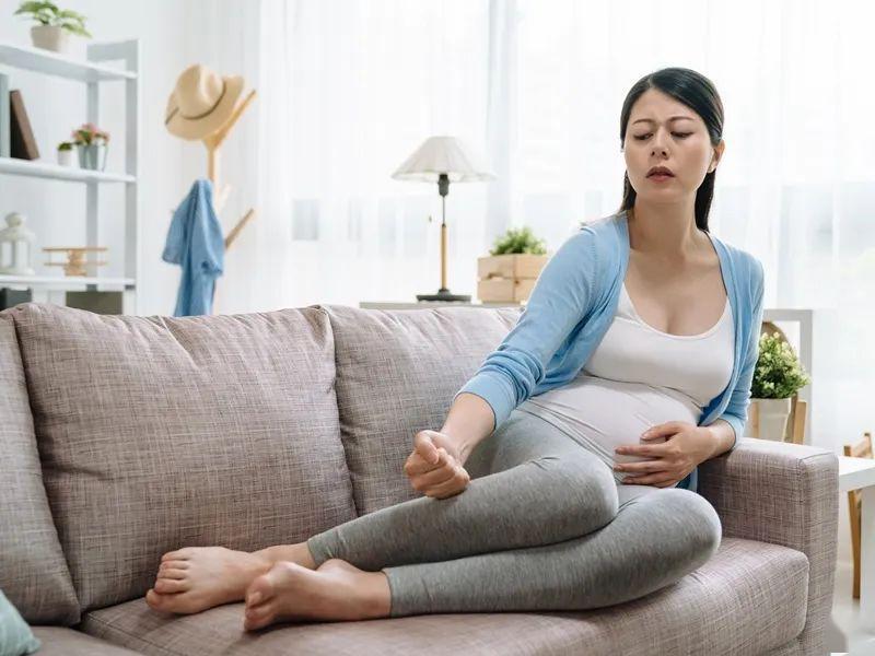 静脉曲张手术后引起血栓怎么回事,怀孕期间静脉曲张