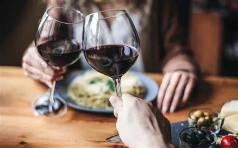 波尔多葡萄酒怎么样才正确,波尔多葡萄酒怎么选择好喝