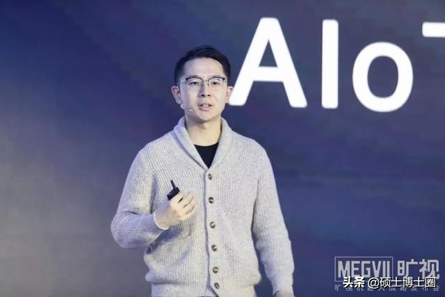 他刚刚31岁，却已手握88亿，这位清华才子不得了！