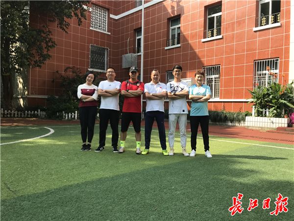 武汉市足球最厉害的前10名小学,武汉这所小学走出52名国脚