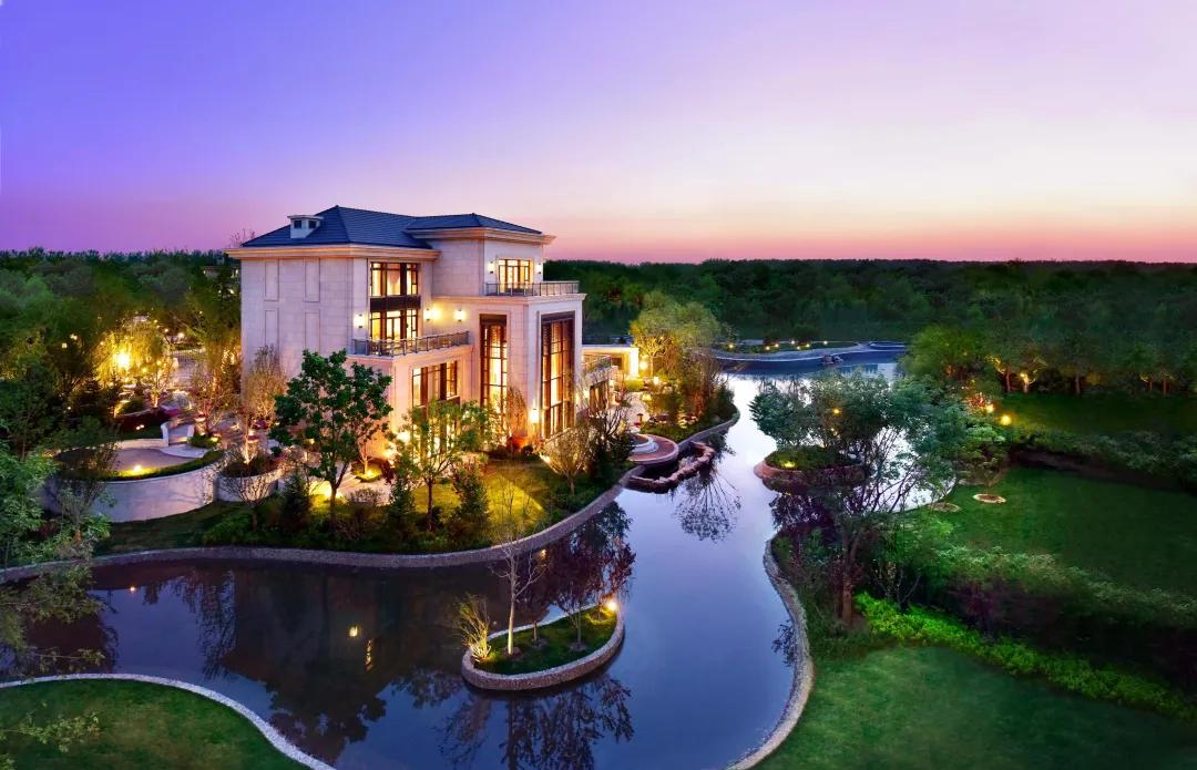 开法拉利拉法、保时捷918和迈凯伦p1的人都住啥样的豪宅？