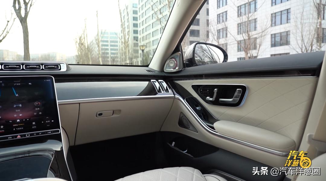 奔驰s级2015款s400l3.5自动,2021款奔驰s级450l4matic