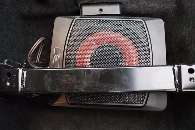 福特探险者汽车音响哪家好丹拿喇叭四门隔音赤峰鑫航汽车音响