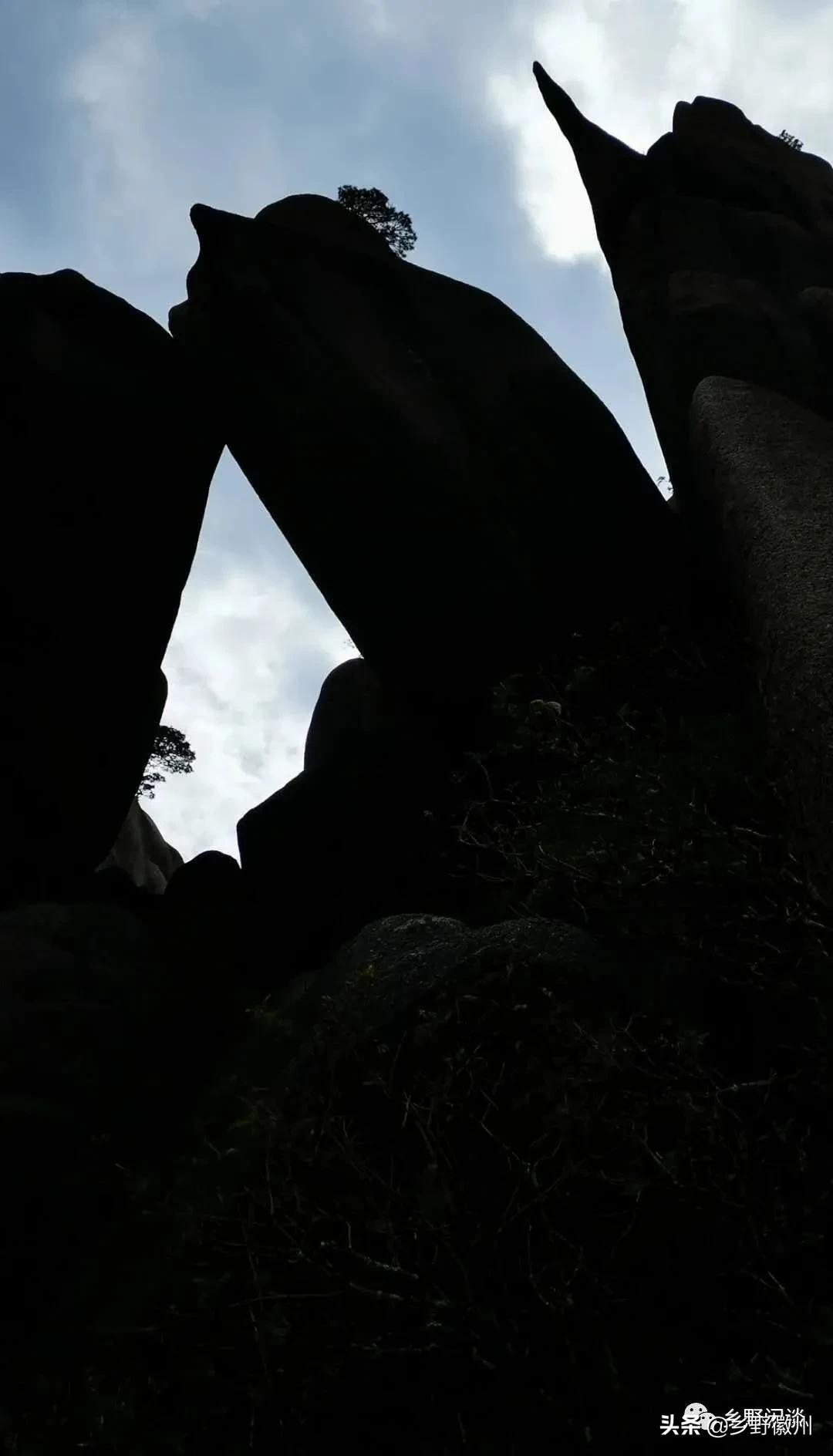 黄山最险道一线天,黄山绝壁天梯