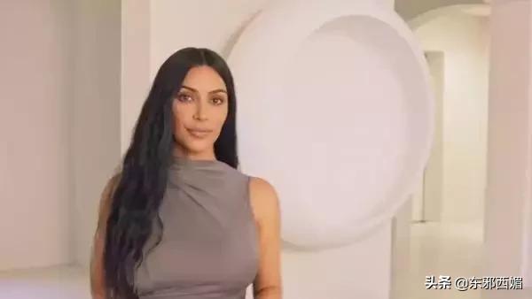 记不住她变化莫测的脸有什么关系？三层楼超豪华别墅过目难忘