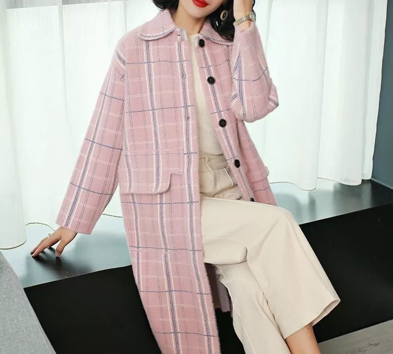 今年流行水貂绒大衣什么款式,高品质貂绒大衣穿出你的雍容华贵