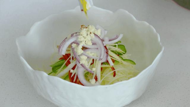 凉拌酸辣土豆丝的家常做法,凉拌酸辣土豆丝用香醋还是陈醋