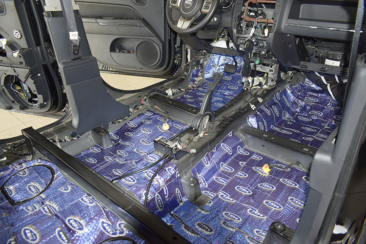 佛山首指-大能汽车隔音,吉普汽车隔音改装大能、大麦隔音除异味