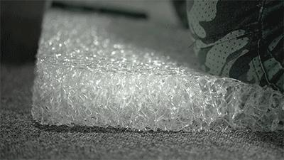 夏天热屁股上起红斑,夏天闷热屁股破皮又痛