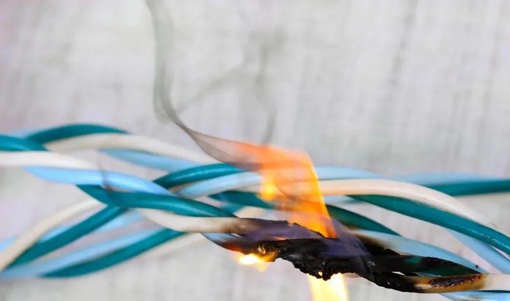 短路与接地故障的区别？十年老电工都不一定懂