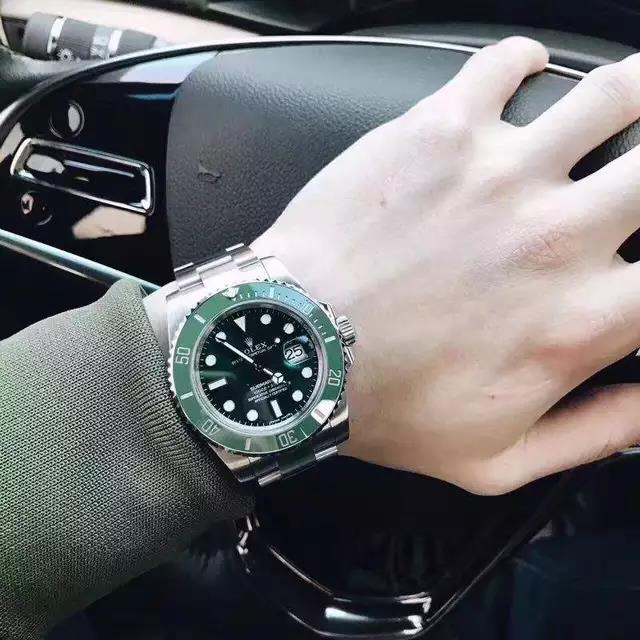 中国崛起!广州劳力士价还不到3000,贪婪的瑞士给老外上了一课